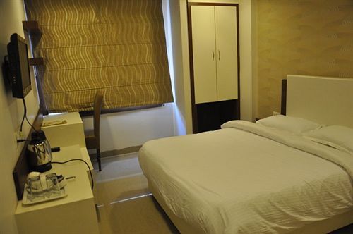 Nirvana Hotel Varanasi Exterior foto
